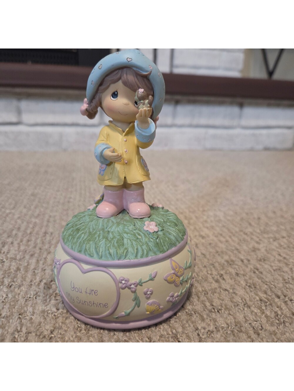 Vintage Precious Moments You are my sunshine 2010 Musical Figurine